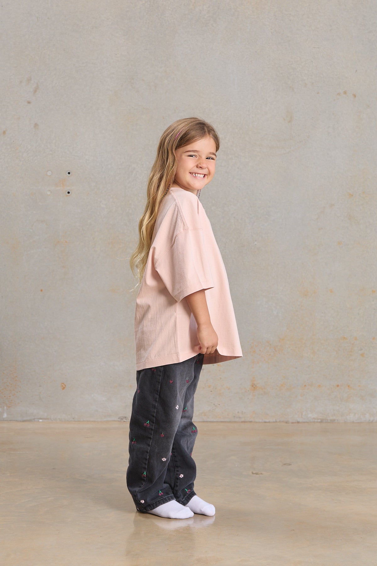 Kids Slouch Tee 401 in Blush, organic cotton kids blank