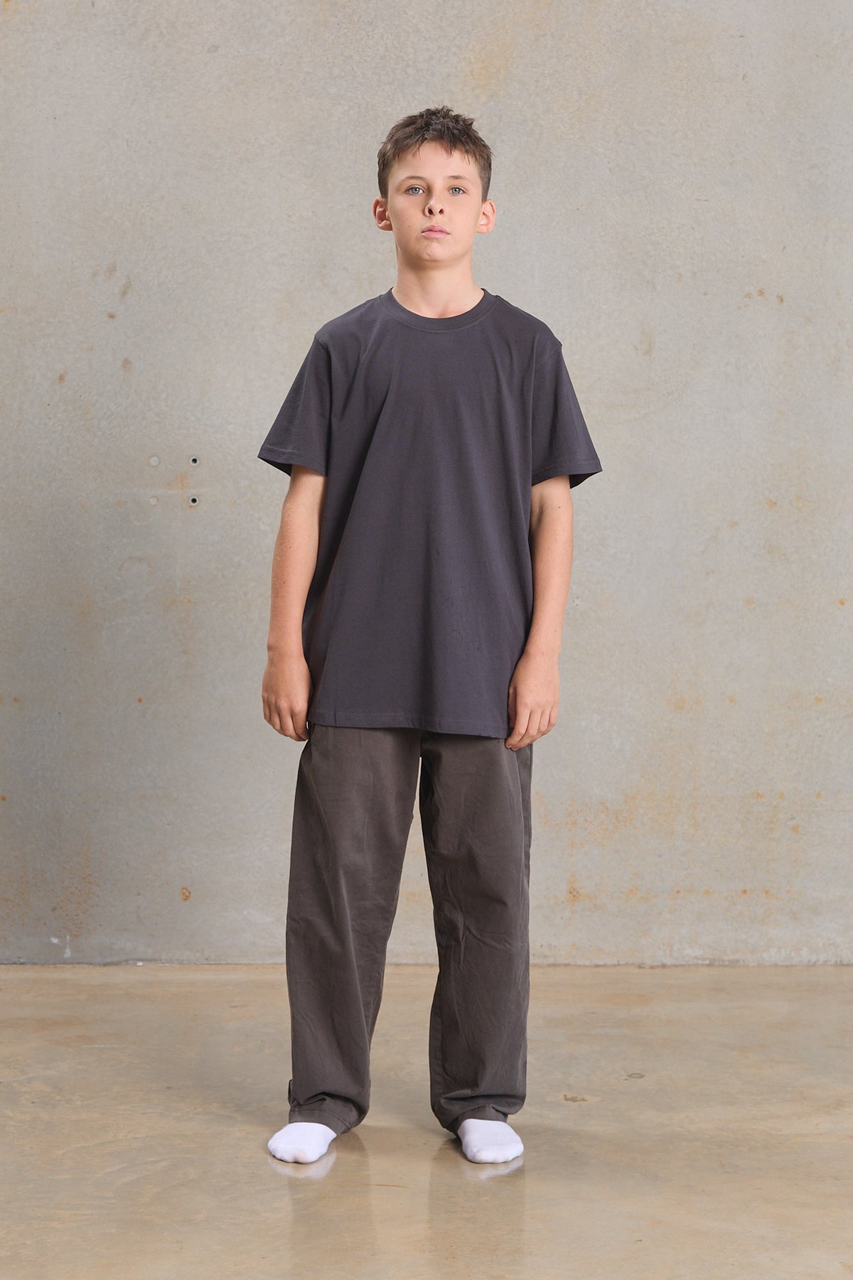 Youth Simple Tee 400 in Charcoal, GOTS organic cotton youth blank